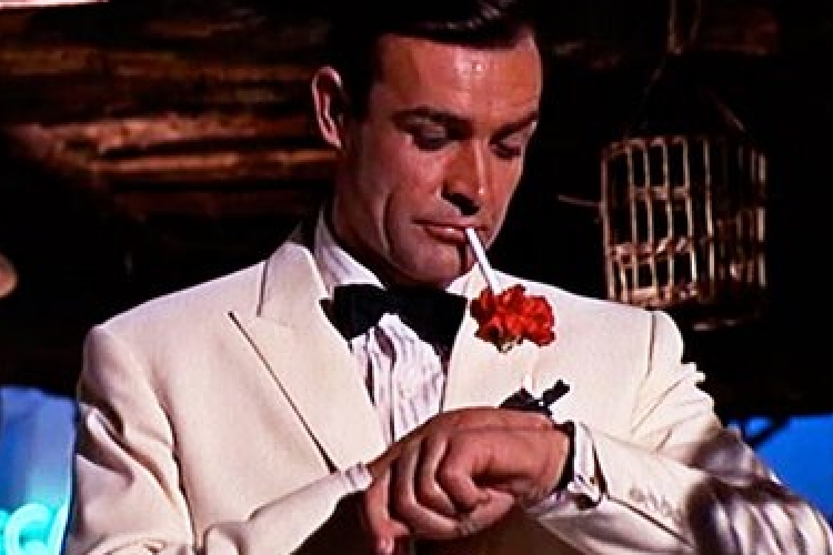 A vételár négyezerszereséért kelt el James Bond órája