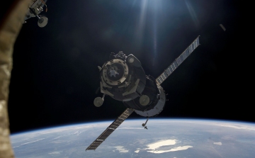 Átcsatlakoztatták a Szojuz MSZ-13 űrhajót a Nemzetközi Űrállomáson