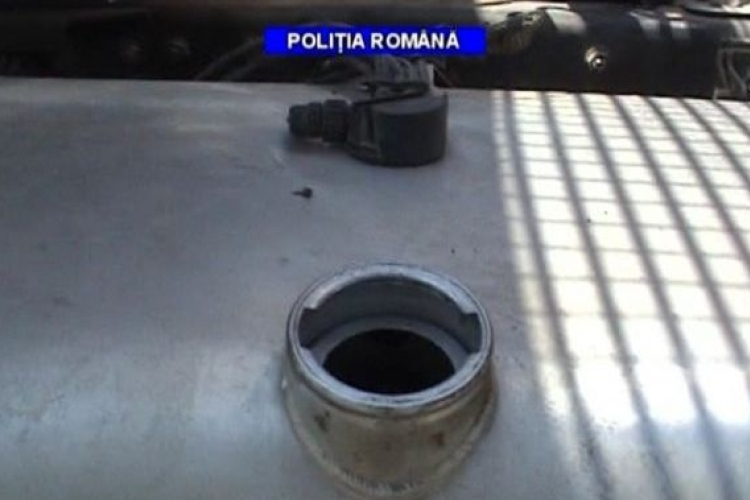 Kamionból lopták az anyagot