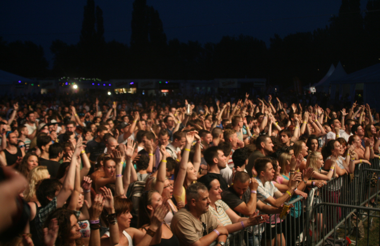 Véget  ért a  Dudik