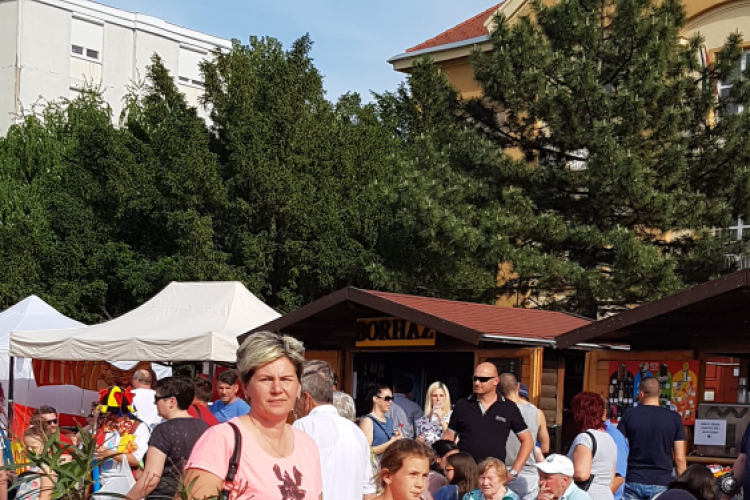 Majális a Városháza téren