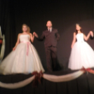 Rosti is szalagot tűzött