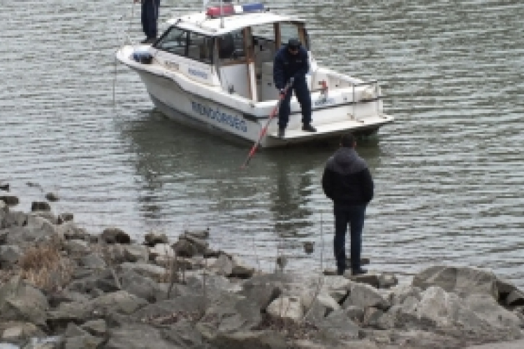 Pálinka miatt öltek a Batsányi utcában