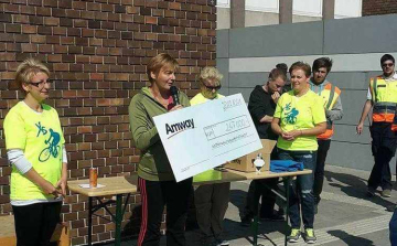 Beteg gyerekekért sétáltak