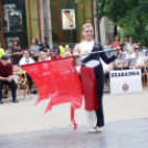 Mazsorettek és fúvós zene