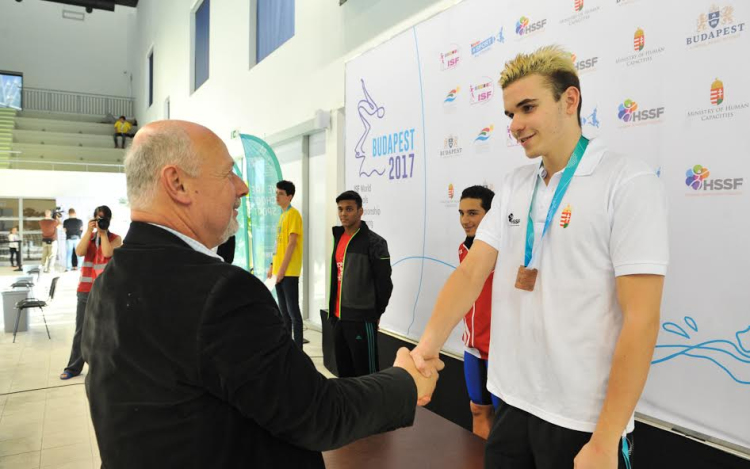 Három érmet is szerzett a dunaújvárosi úszó a hazai rendezésű Iskolai Úszó Világbajnokságon