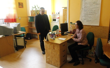 Szent Angéla Szolgáltató Központ