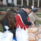 Ételosztás Dunaújvárosban