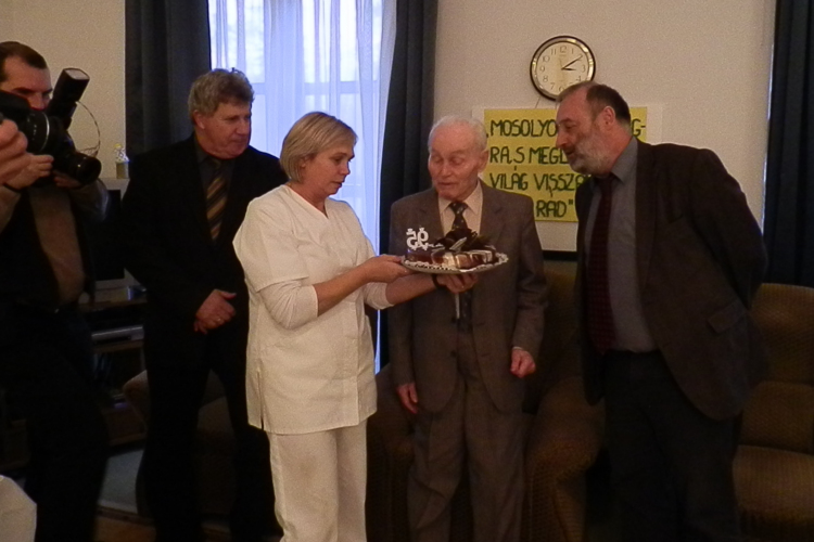 Gyula bácsi 95 éve