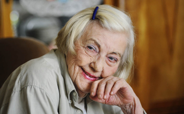 Meghalt Lux Elvira szexuálpszichológus