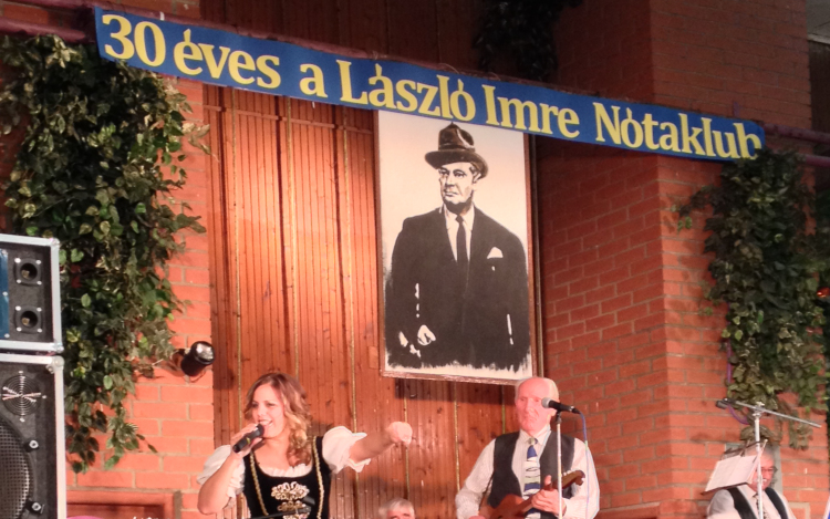 Legalább még ugyanennyi sok szép évet!