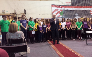 Hol tanuljon a gyerek? (dstv videóval)