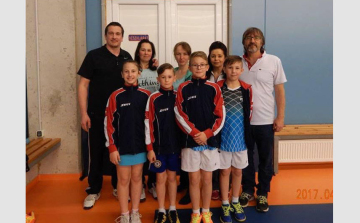 Tollaslabda Sporteredmény: 4 dunaújvárosi érem U13 OB Budapest