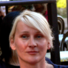 Szurkolói találkozó a Dunaújvárosi Kohász Kézilabda Akadémiával, utcabál a Neoton Famíliával.