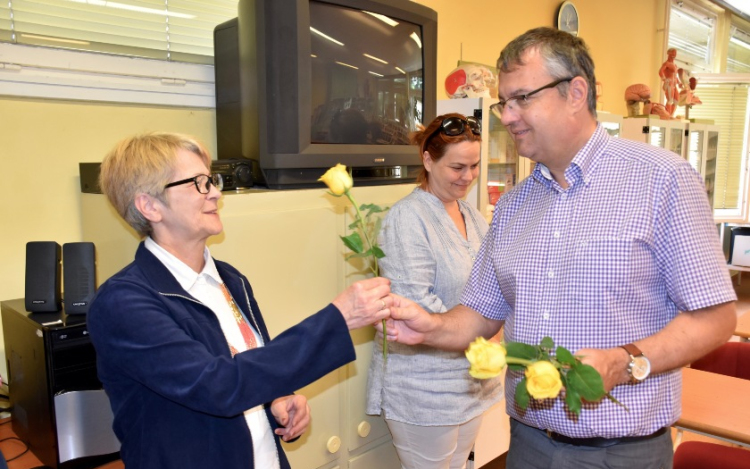 Köszönet a kiváló munkáért