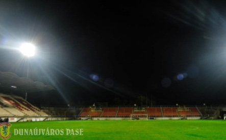 Kérdés-felelet, hazai pályán