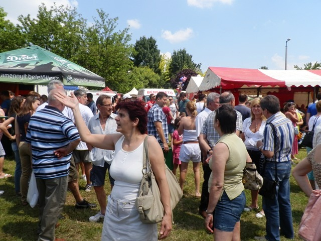 Vasasnap  a cirkusztéren