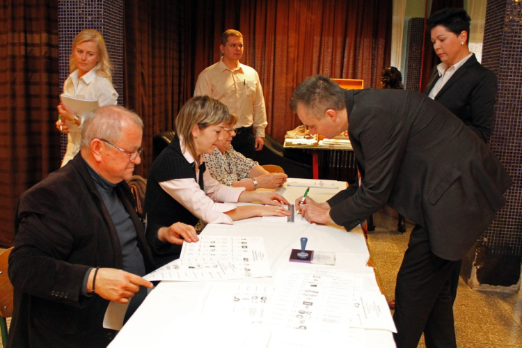 Választás Dunaújvárosban és környékén .. - frissítve 17:55