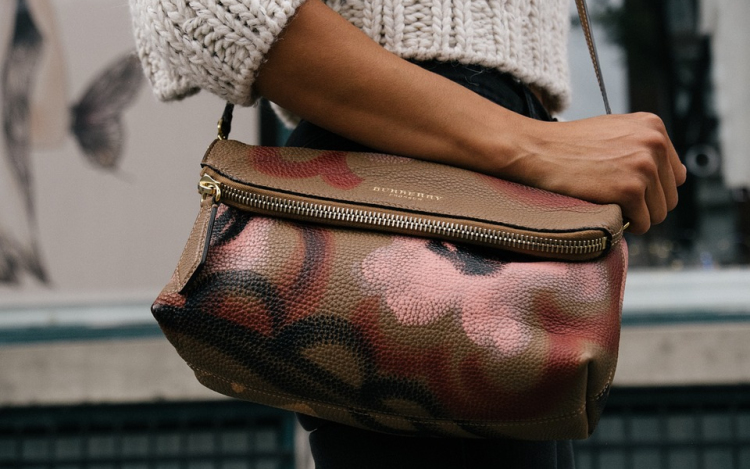 Rablással gyanúsítják