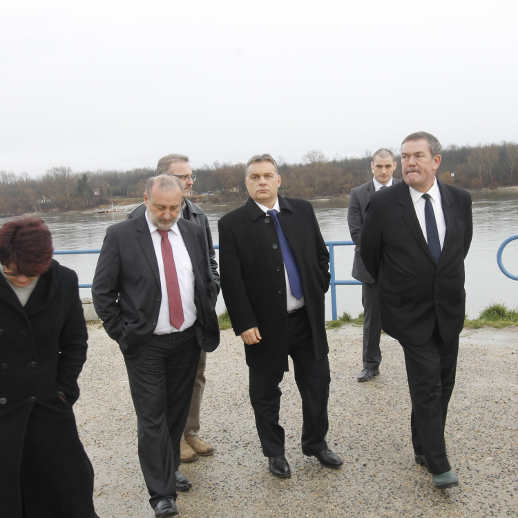 Miniszterelnöki látogatás Ercsiben