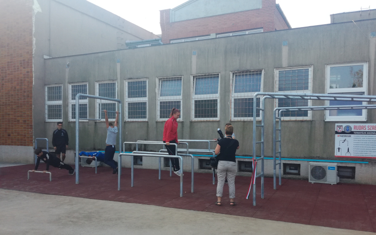 Sportudvar és a pedagógus bérek