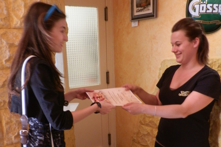 Keressük ! Ki tud róla?