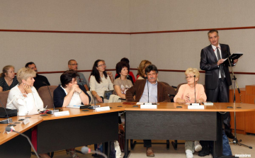 Igazgatóknak is kezdődött a tanév