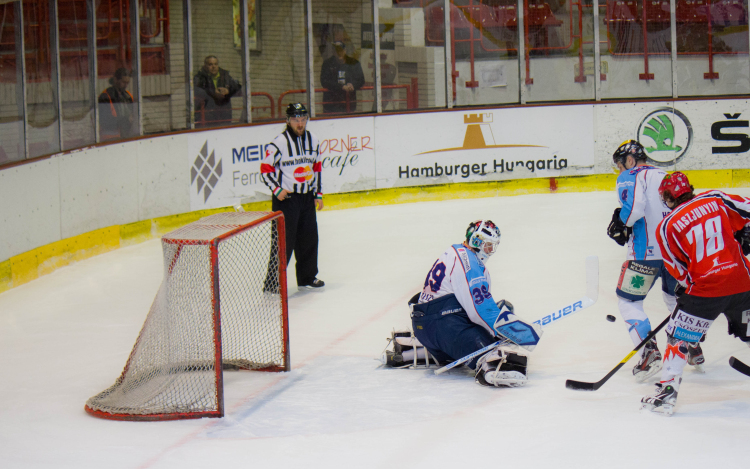 Kemény összecsapás holnap