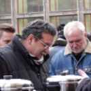 Adományért cserébe forralt bor