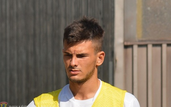 A húszéves középpályás nálunk folytatja