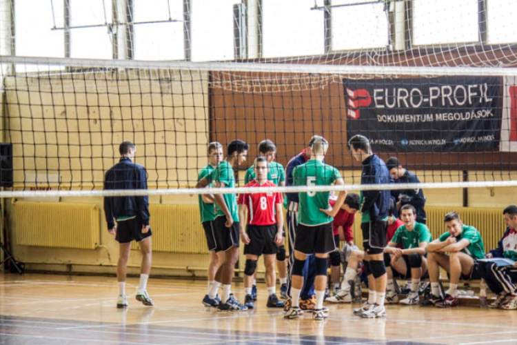 A Junior gárda küzdelme