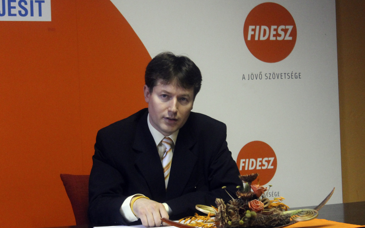 Ismét csökken a rezsi