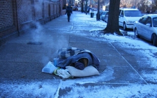 Bolti szarka és a majdnem megfagyott