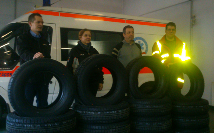 Hankook abroncsok adományba