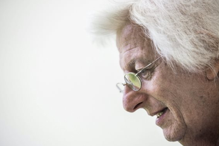 Meghalt Esterházy Péter író