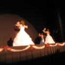 Rosti is szalagot tűzött