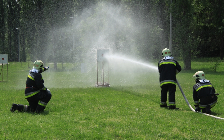 Ismét versenyeznek a tűzoltók