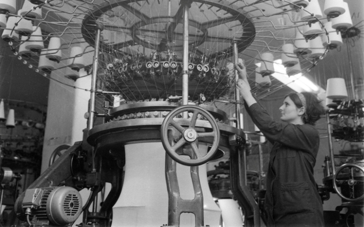 Egy fotóriporter képei - DSTV videóval 