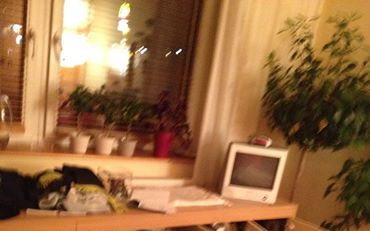 Betörtek  hozzá -ha látták a táskát...