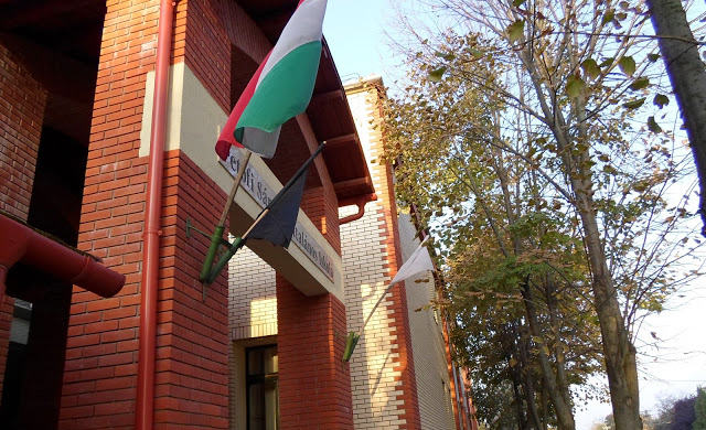 A balesetben elhunyt családot gyászolja Mezőfalva