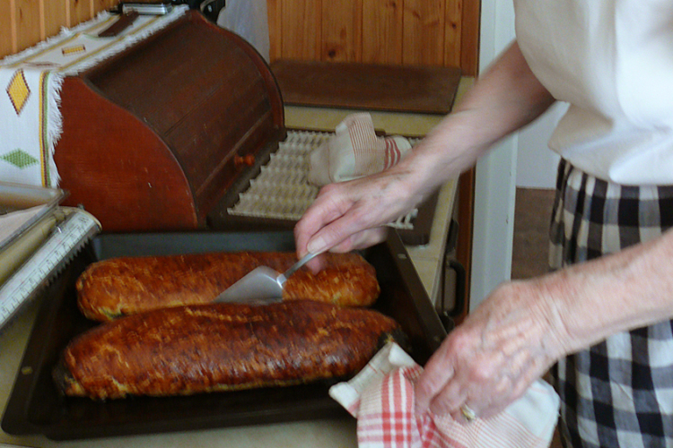 Irmácska mákos bejglije