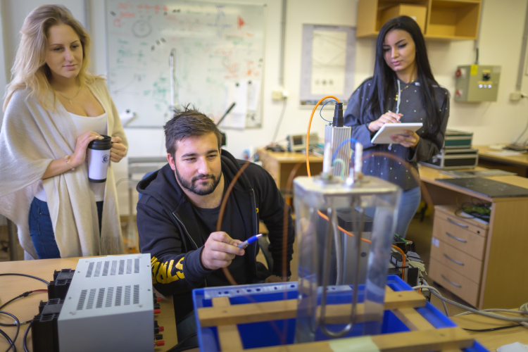 Felvételi emelt szintű  érettségi nélkül is