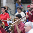 Mazsorettek és fúvós zene