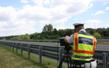 Ma is mérnek a rendőrök