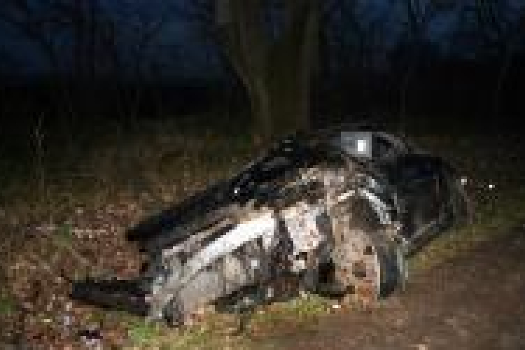 Súlyos sérültek Nagyvenyimnél