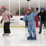 INGYENES FARSANGI ÉS VALENTIN NAPI JÉGDISZKÓ!