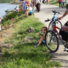 Motorcsónak két napon keresztül