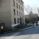 Együtt 2014 kampány-körút  a bejáratnál Gombossal