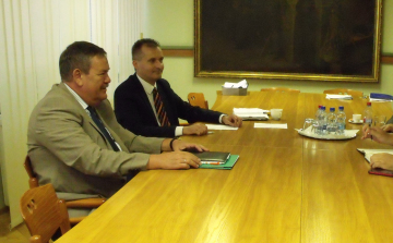  Cserna Gábor polgármester vendége Evgeny Tankhilevich volt