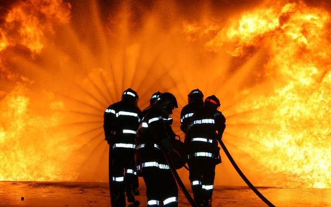 Meghibásodott gáztűzhely okozott kisebb robbanást Dunaújvárosban